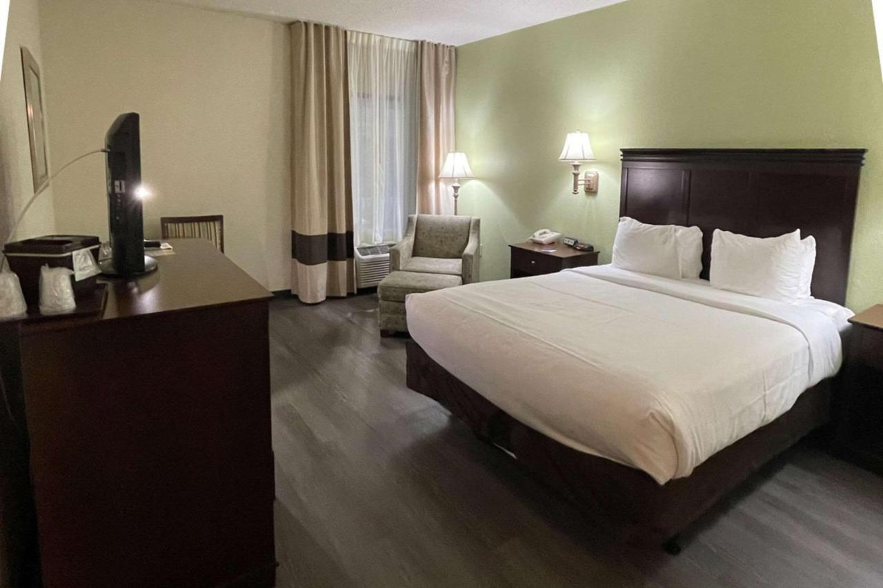 Comfort Inn Pinehurst - Southern Pines Extérieur photo